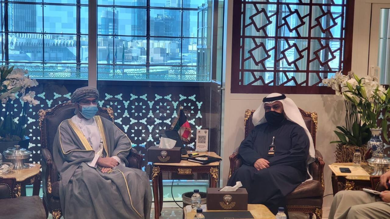 سلطنة عمان والكويت تبحثان تعزيز العلاقات التجارية