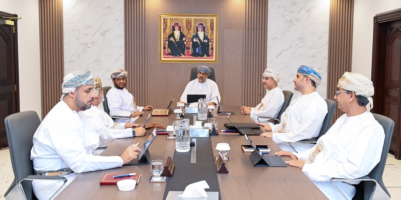 منها إنشاء مستشفى: إسناد مناقصات جديدة بأكثر من 77 مليونًا