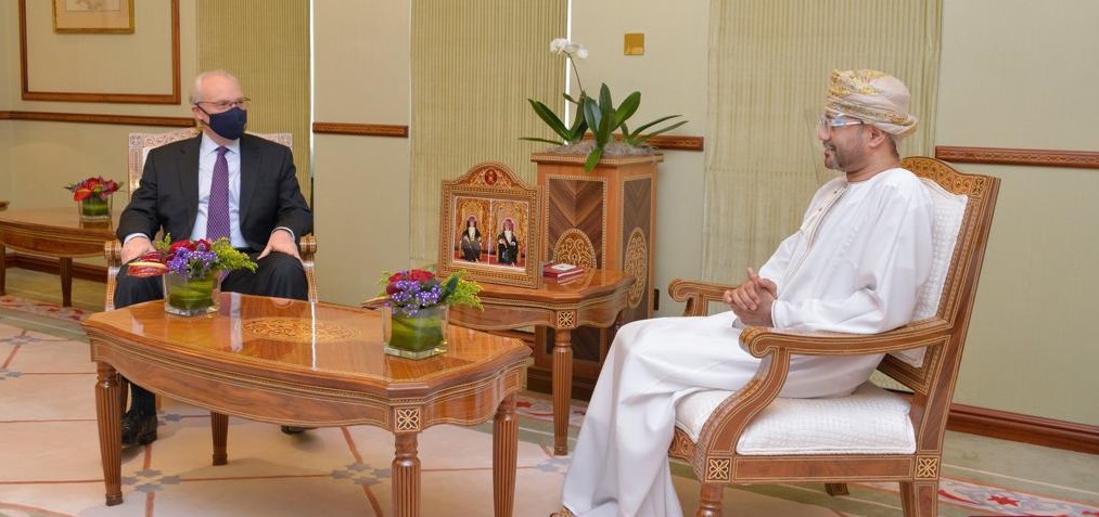 وزير الخارجية يستقبل المبعوث الأمريكي الخاص إلى اليمن
