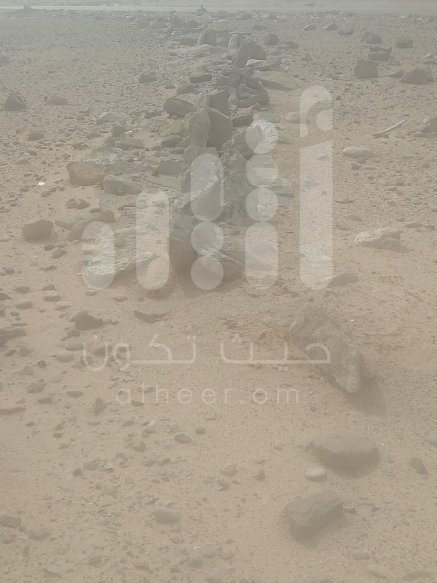 بالصور: مقابر في السلطنة لأناسٍ قيل بأنهم “خُسِف بهم”..وللعلم رأيٌ آخر