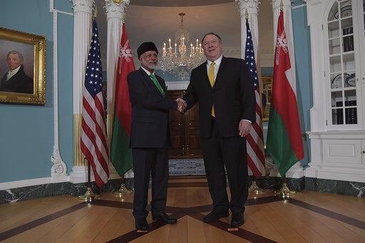 بومبيو وبن علوي يناقشان إلغاء رسوم المعاملة بالمثل لتأشيرة رجال الأعمال