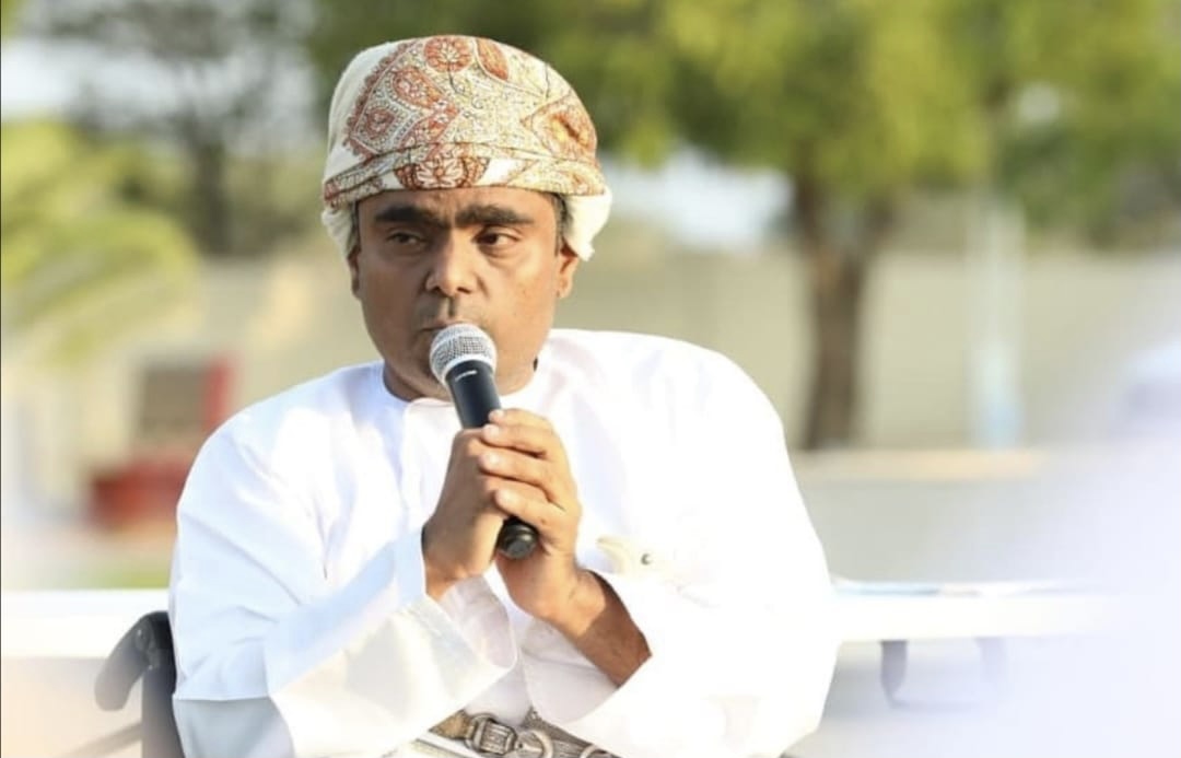 رغم الإعاقة: عبدالله البلوشي يضع بصمته ويحصد عددًا من الجوائز