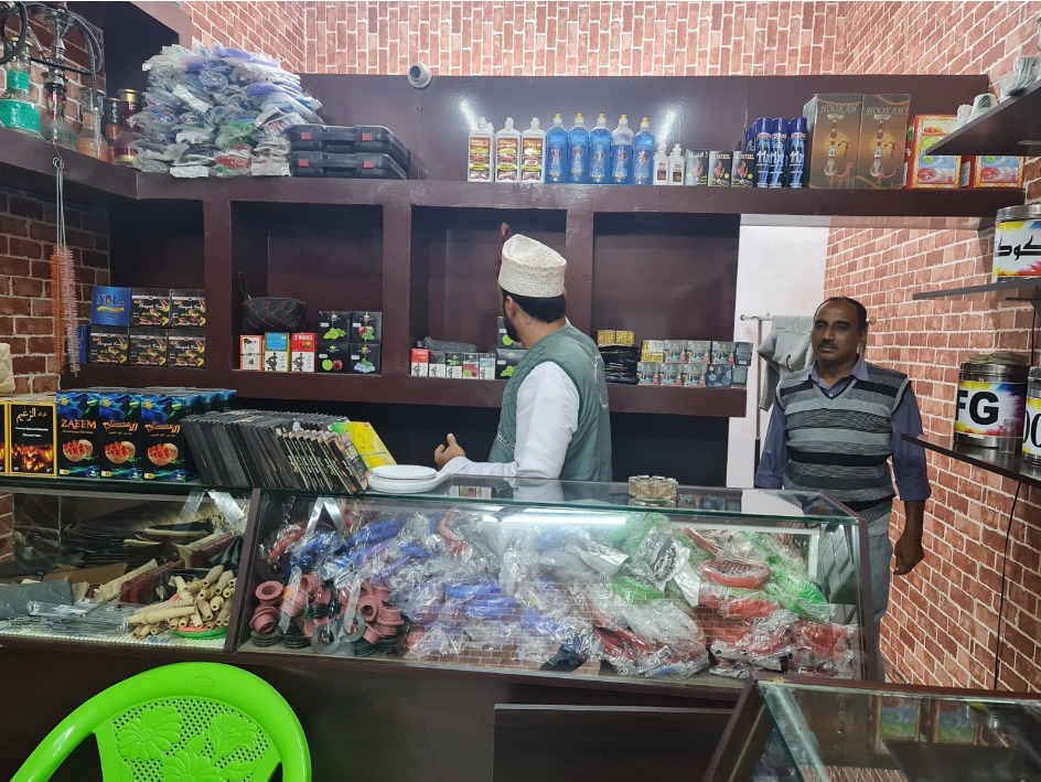 حملة مفاجئة تضبط أكثر من 50 محلا تجاريا مُخالِفا