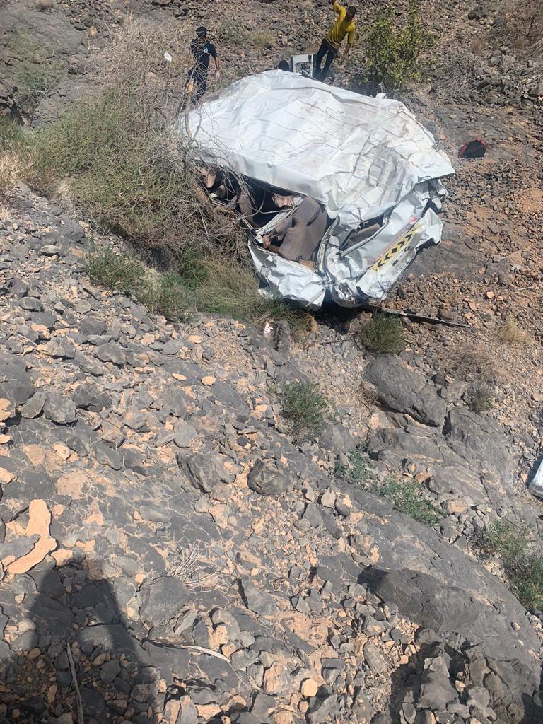 معلومات لـ “أثير”: الحافلة المتدهورة تقل أيتامًا