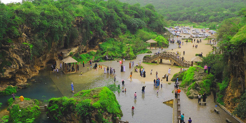 اجتماع يبحث الاستعدادات لموسم الخريف