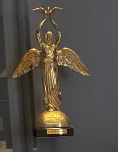 3 جوائز دولية مُنِحت للسلطان قابوس؛ إليك هذه المعلومات والصور عنها