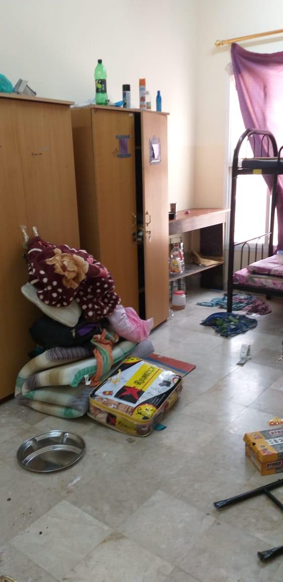 تنفيذًا لحكم قضائي: إخراج وافدين من مبنى سكني