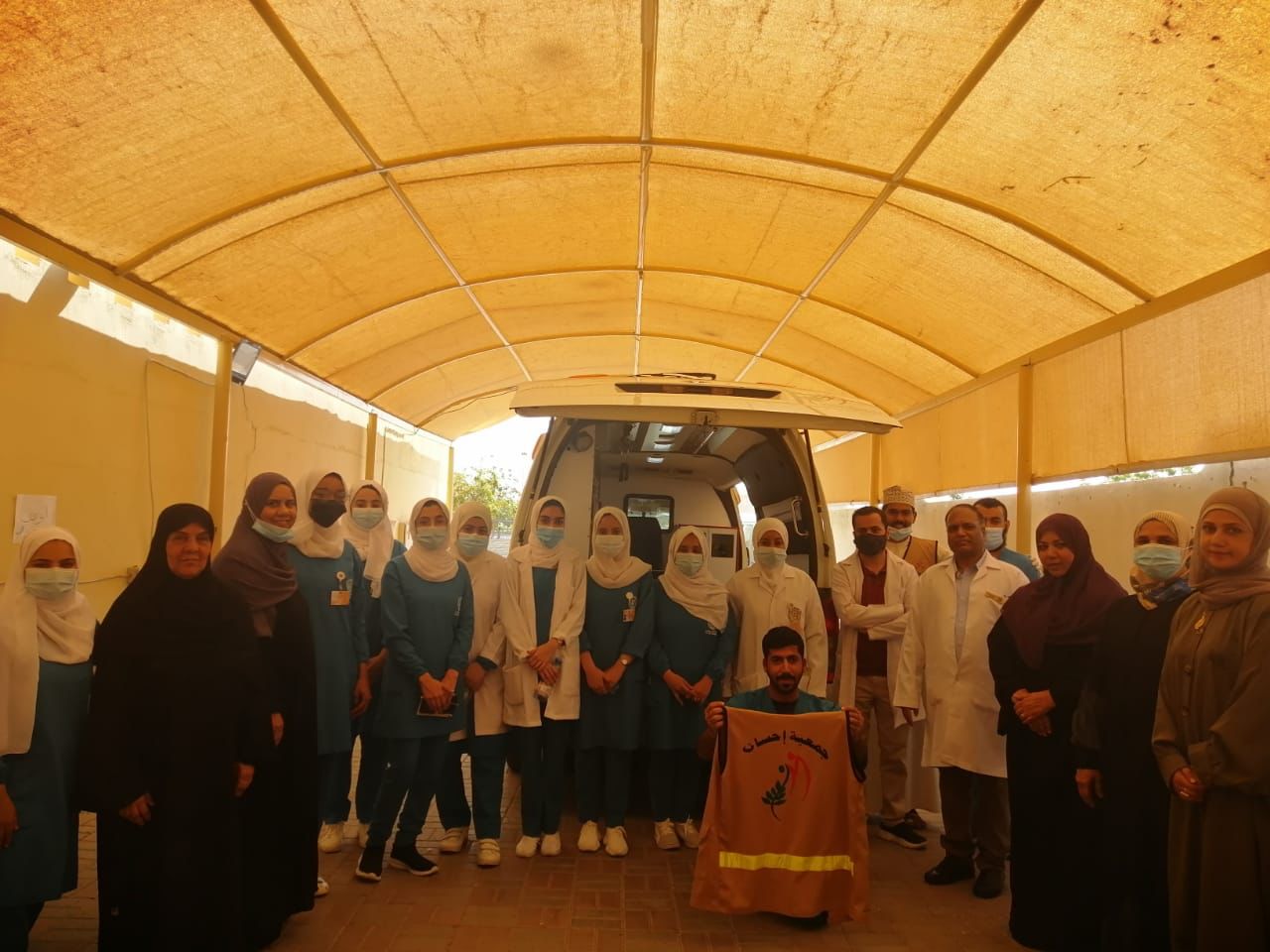 للمسنين المقعدين: هناك مبادرة خيرية لنقلهم من مكان إلى آخر