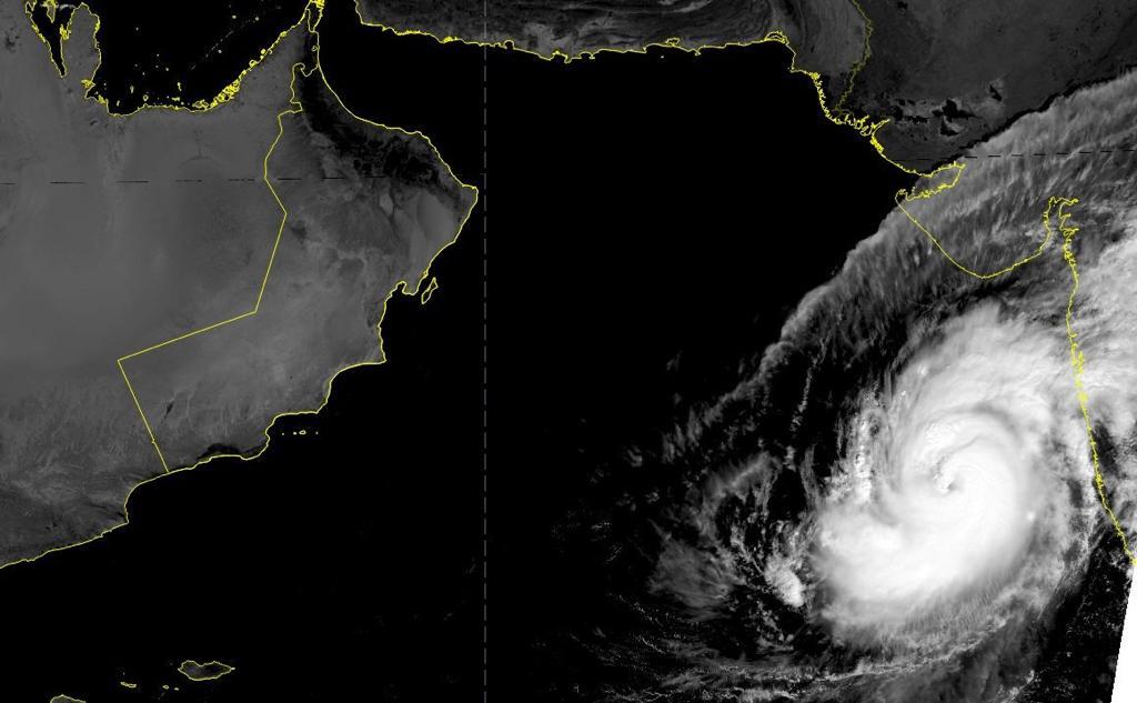 توقعات بارتفاع موج البحر بسبب كيار