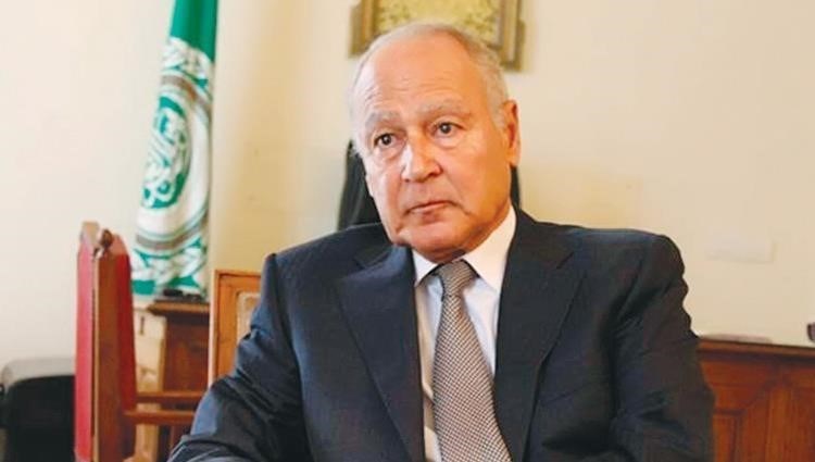 الأمين العام لجامعة الدول العربية يصل مسقط