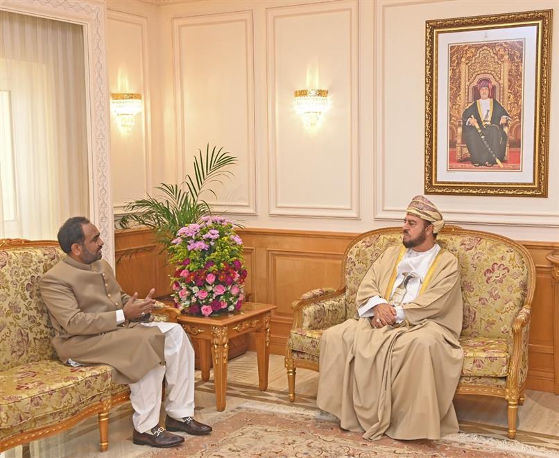 سمو السيد أسعد يودّع السفير الباكستاني