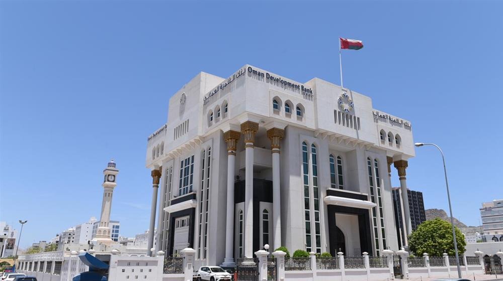 قروض صناعية بأكثر من 120 مليون ريال عماني