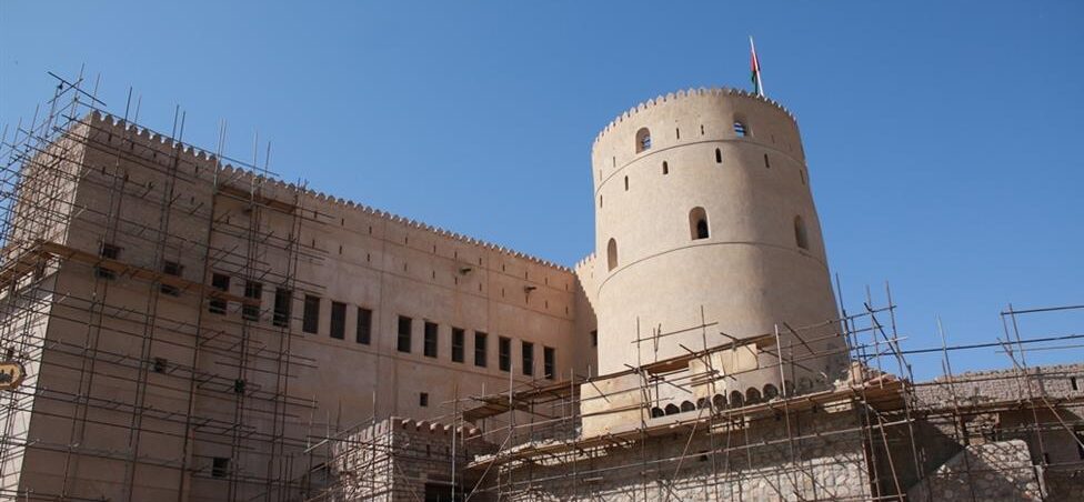 قلعة الرستاق ستُطرح للاستثمار مستقبلا