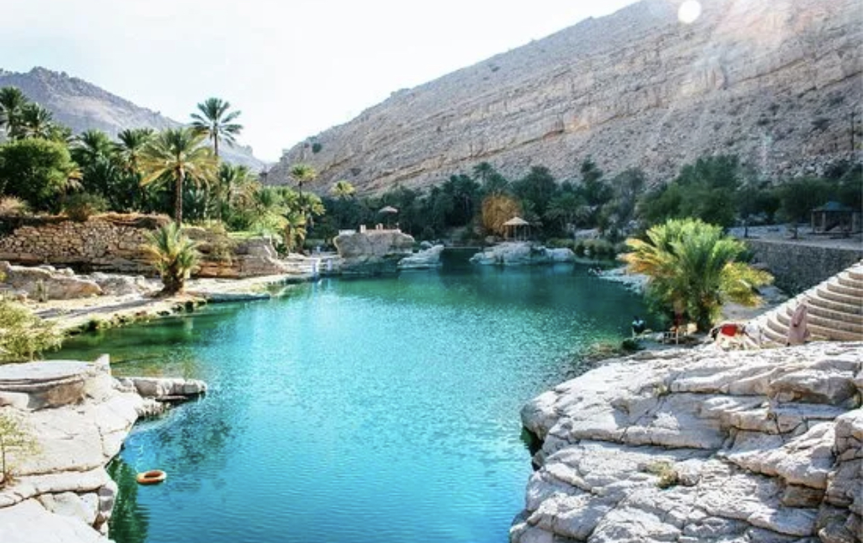 تقرير جديد يصف وادي بني خالد بوجهة فريدة للسياحة العلاجية