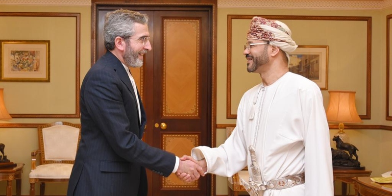 السيد بدر يستقبل مسؤولًا إيرانيًّا
