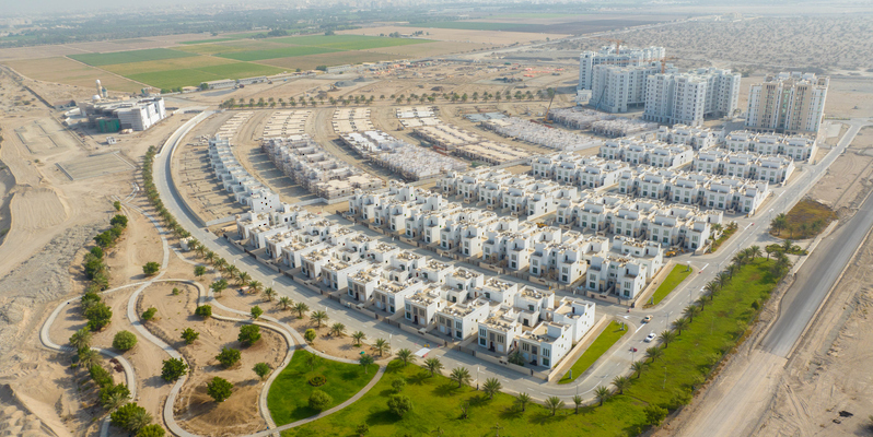 التداولات العقارية تتجاوز 833 مليون ريال عماني حتى أبريل 2025