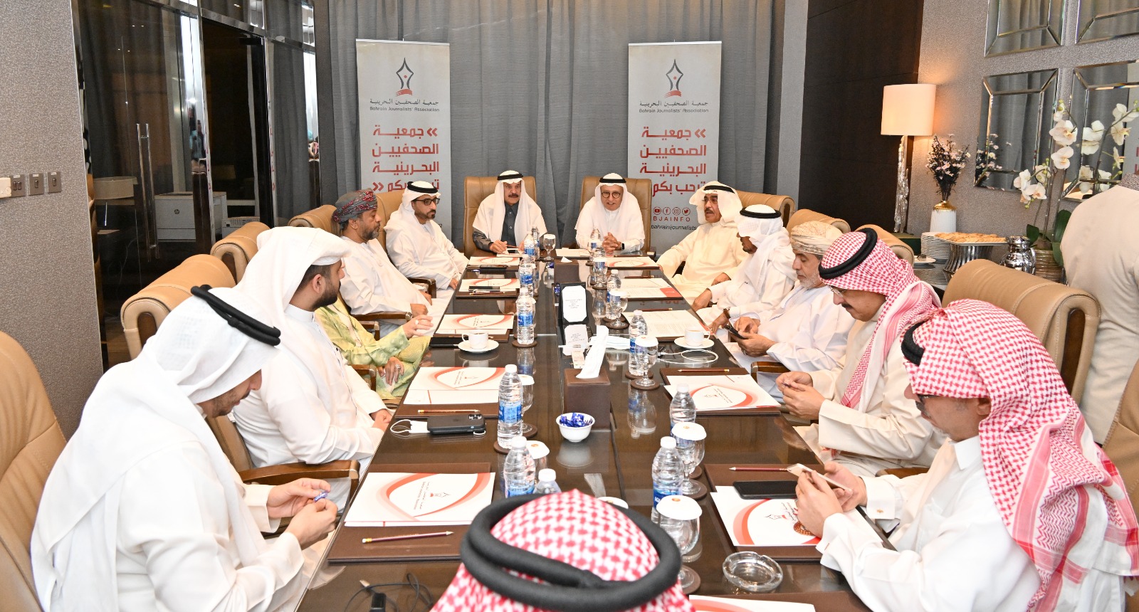 مناقشة توحيد الخطاب الإعلامي الخليجي الموجّه للخارج وتطوير الكوادر الصحفية