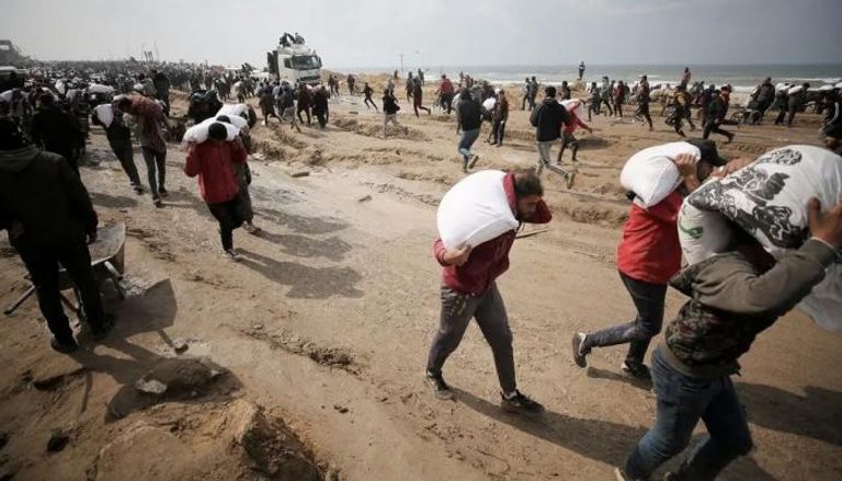 أكثر من 1500 شاحنة مساعدات دخلت قطاع غزة خلال يومين
