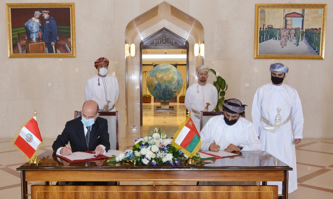 إعفاء متبادل من التأشيرات بين السلطنة والبيرو