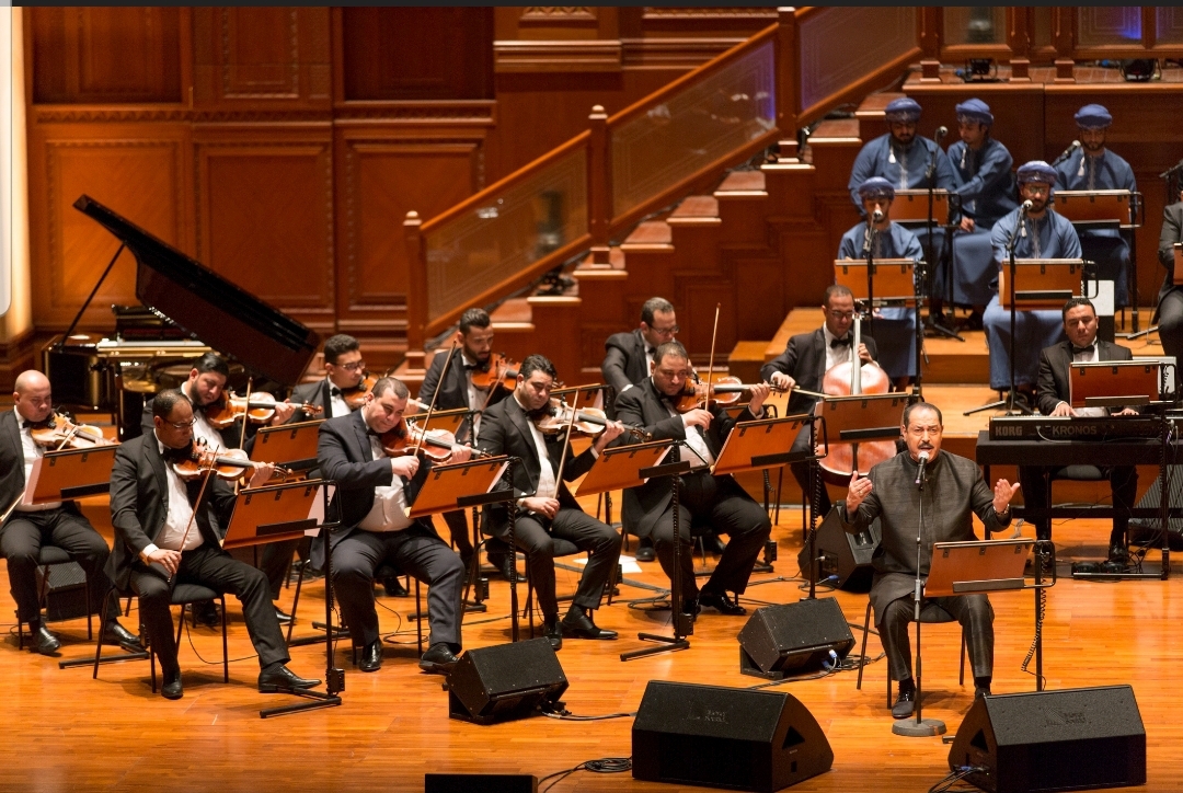 لطفي بوشناق وأمسيات الإنشاد والمديح في ليالٍ رمضانيّة بدار الأوبرا السلطانيّة 