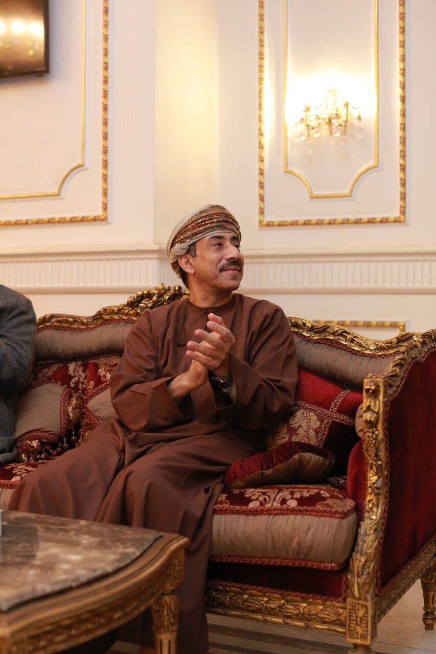 الفراهيدي سفيرٌ لغوي عماني: صالون ابن ماجد في القاهرة يحتفي بيوم اللغة العربية