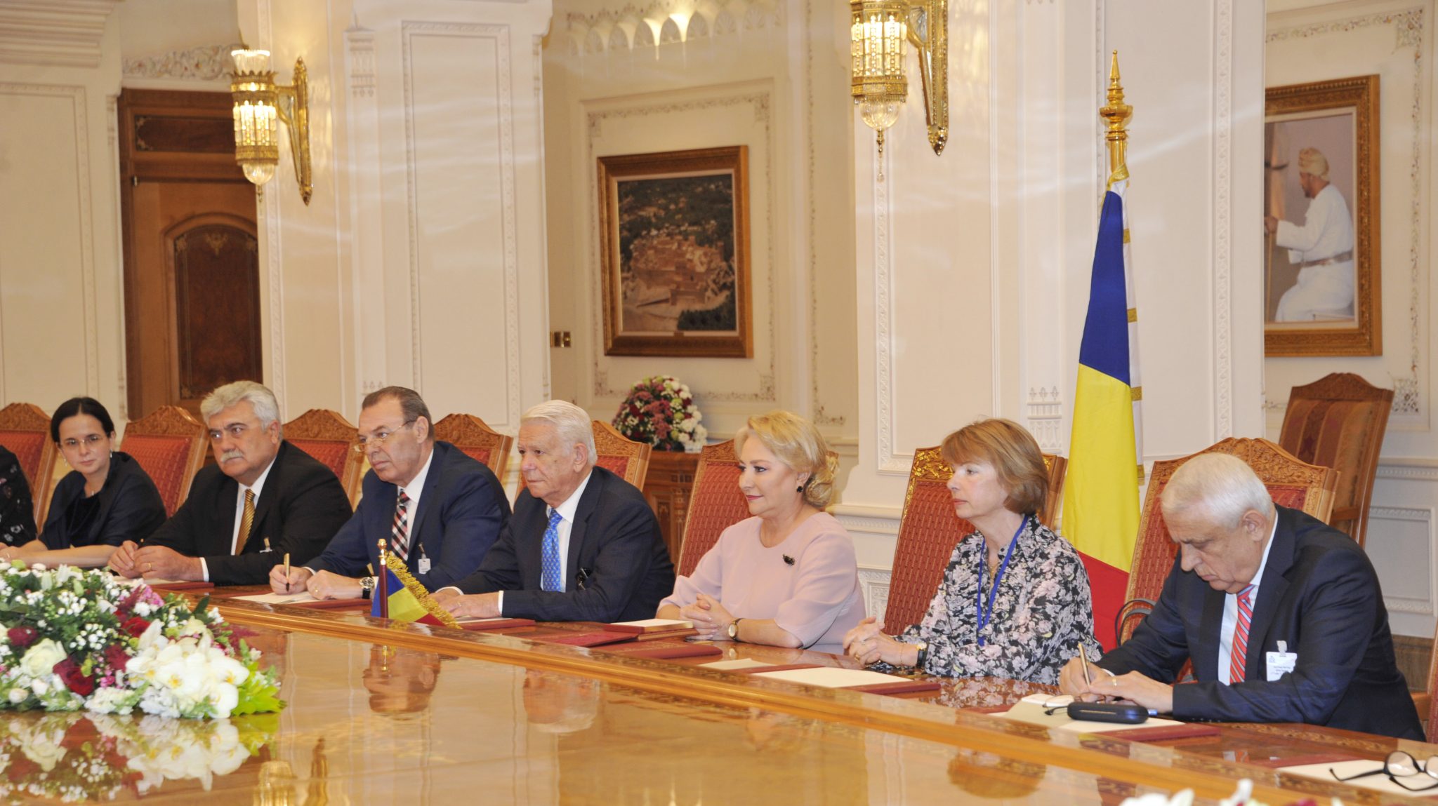 جلسة مباحثات رسمية بين السلطنة ورومانيا