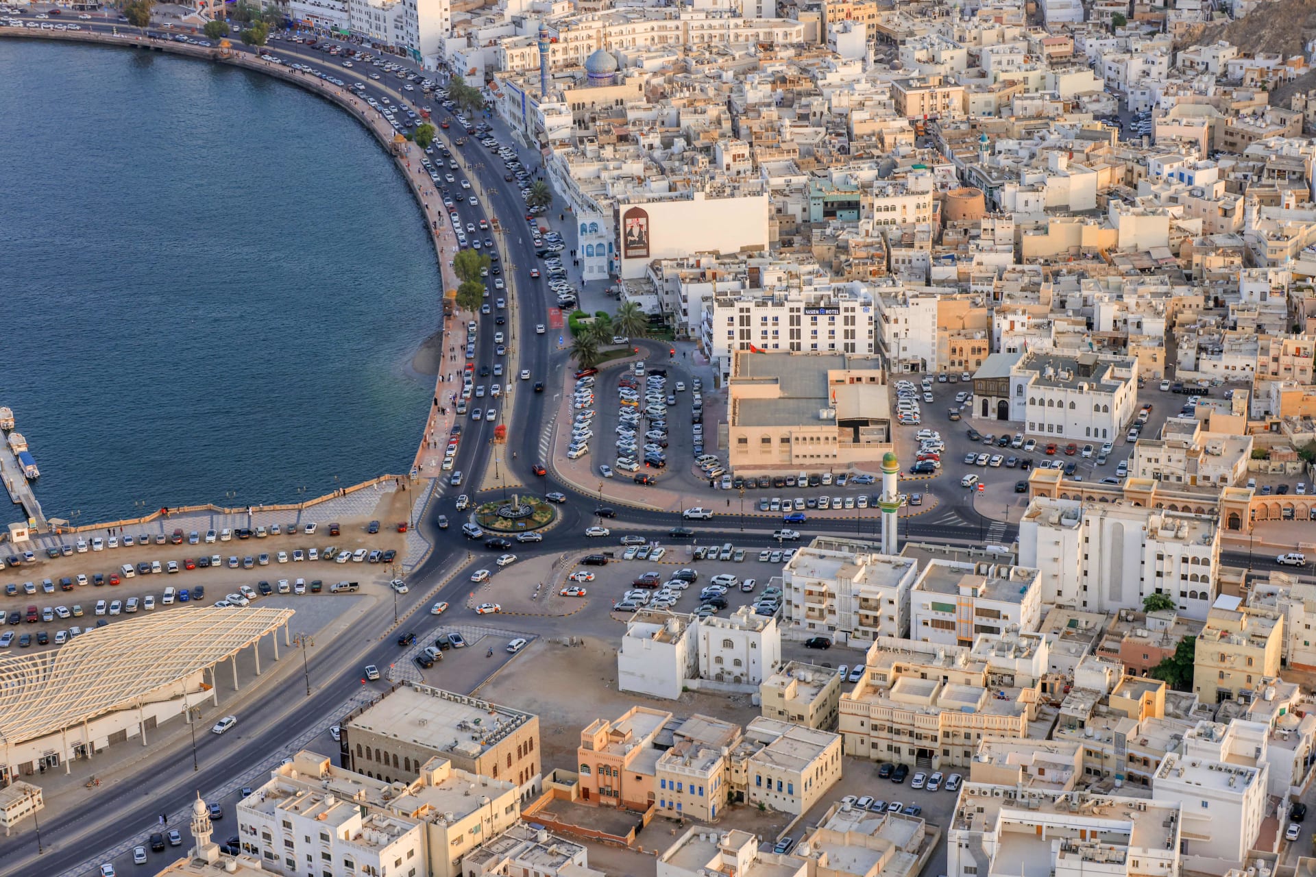 انتعاش متجدد للاقتصاد العماني وآمال تلوح في الأفق