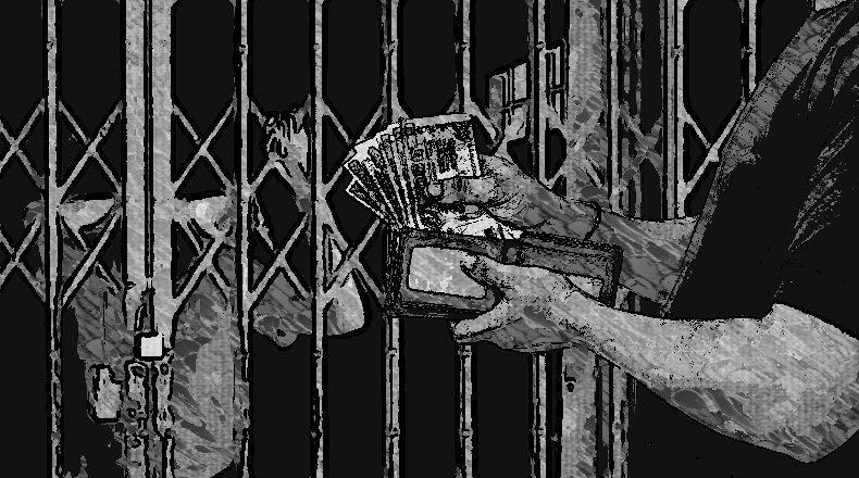 في صلالة: الحكم على شخصين خطفا وافدة وأرغماها على العمل في الدعارة