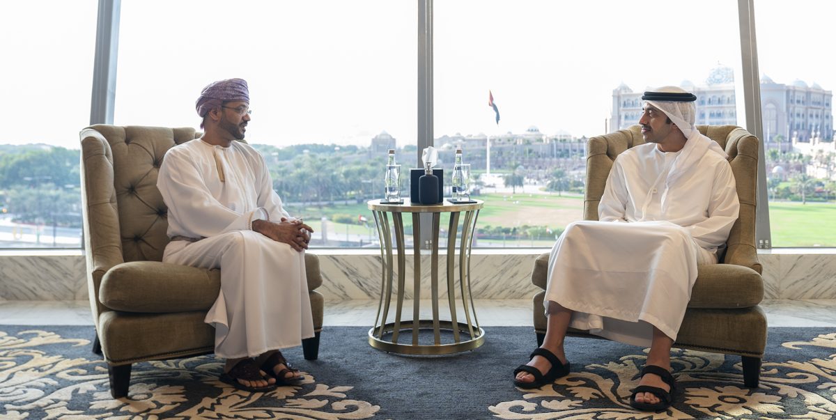 السيد بدر البوسعيدي يلتقي بعبدالله بن زايد