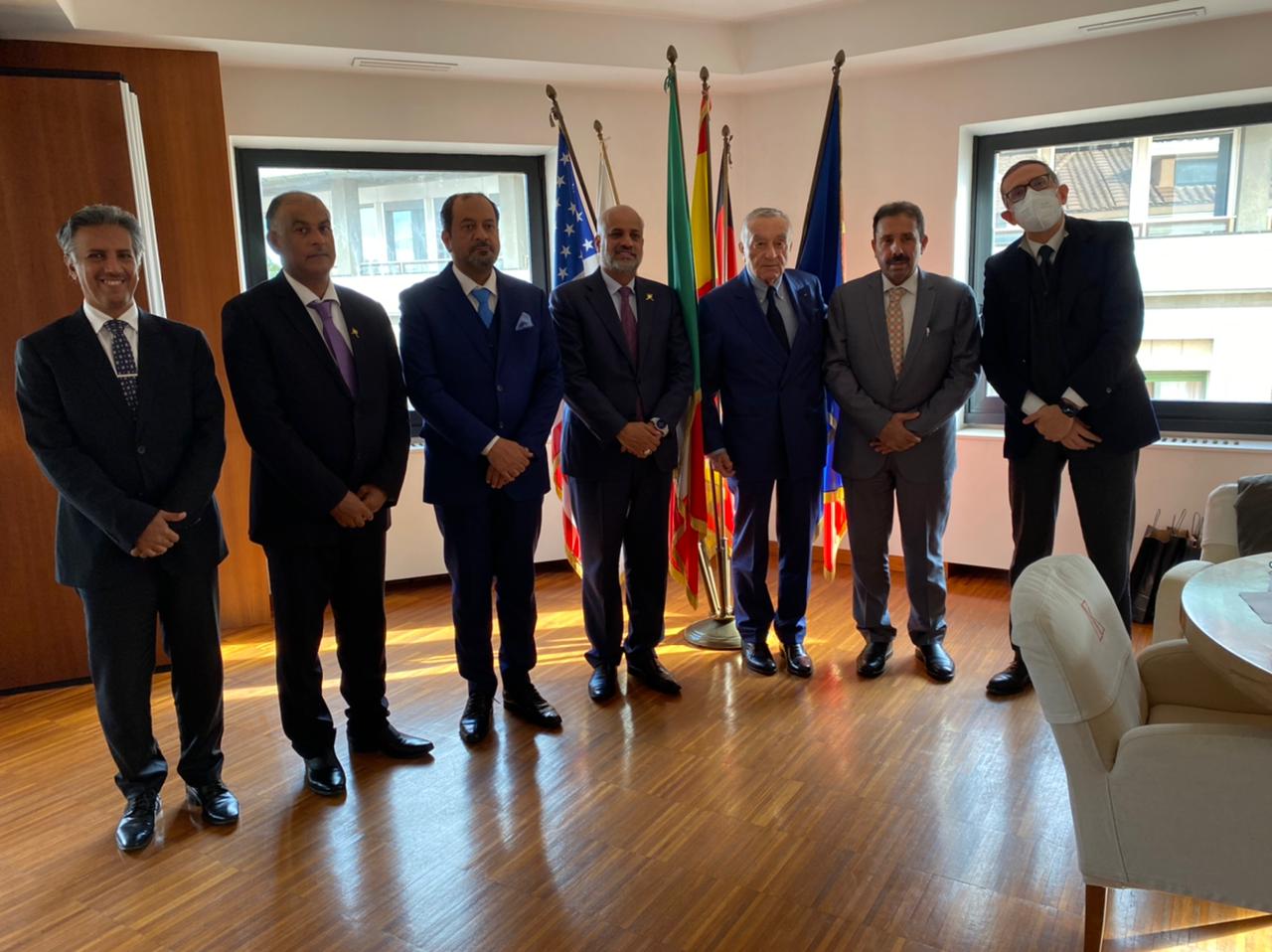 لقاءات لمناقشة إقامة ملتقى صحفي عُماني في إيطاليا