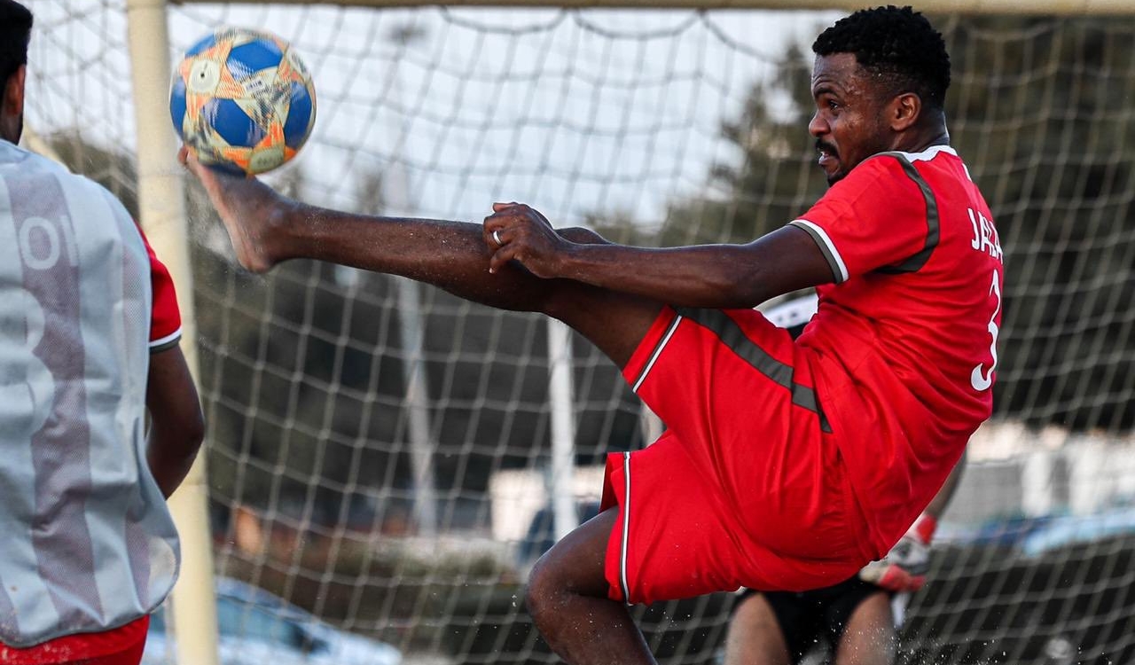 حكم عُماني في مونديال كرة القدم الشاطئية