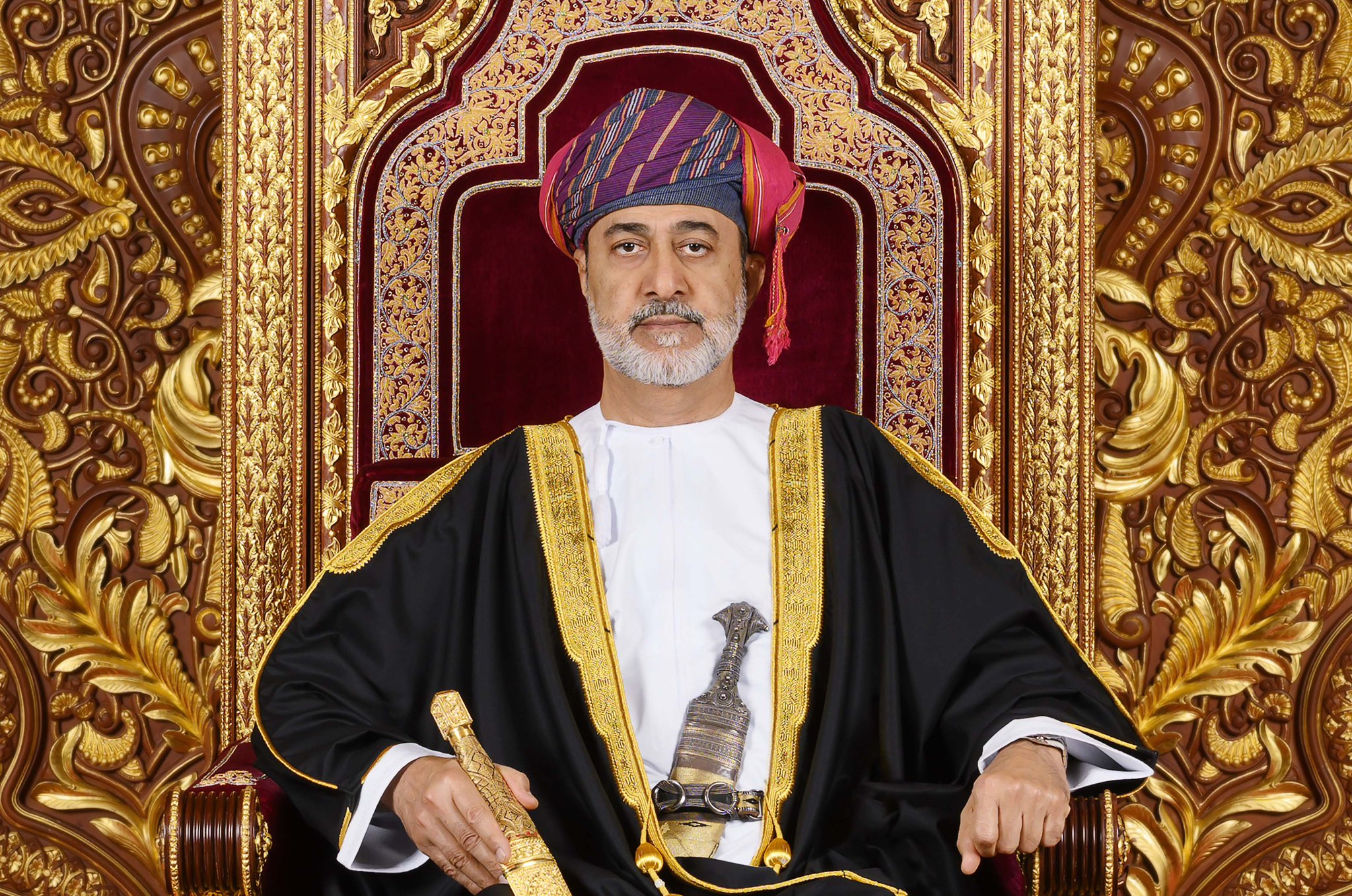 جلالة السلطان يتلقى رسالة من ملك السعودية