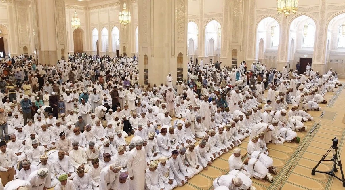 بعد 558 يومًا: ولاياتنا تزدان بصلاة الجمعة