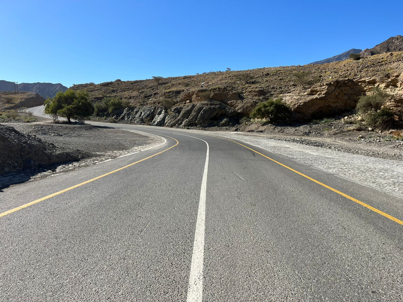 بعد تضرره بسبب “شاهين”، فتح طريق وادي الحواسنة