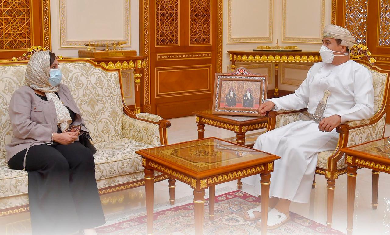 وزير المكتب السلطاني يستقبل سفيرة ليبيا