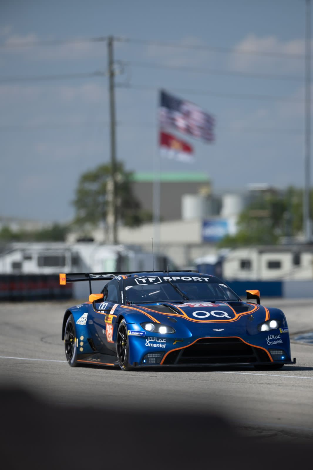 متسابقنا أحمد الحارثي يستعد للتنافس في أصعب حلبات السباق العالمية