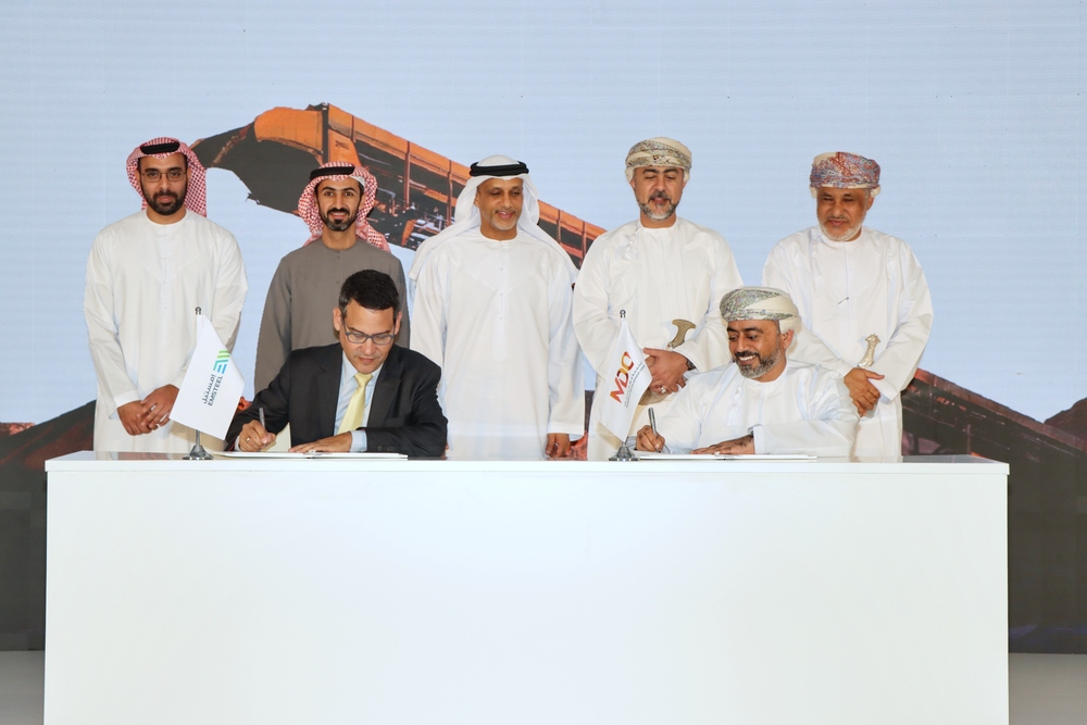 اتفاقيات استراتيجية لدعم شبكة السكك الحديدية بين عُمان والإمارات