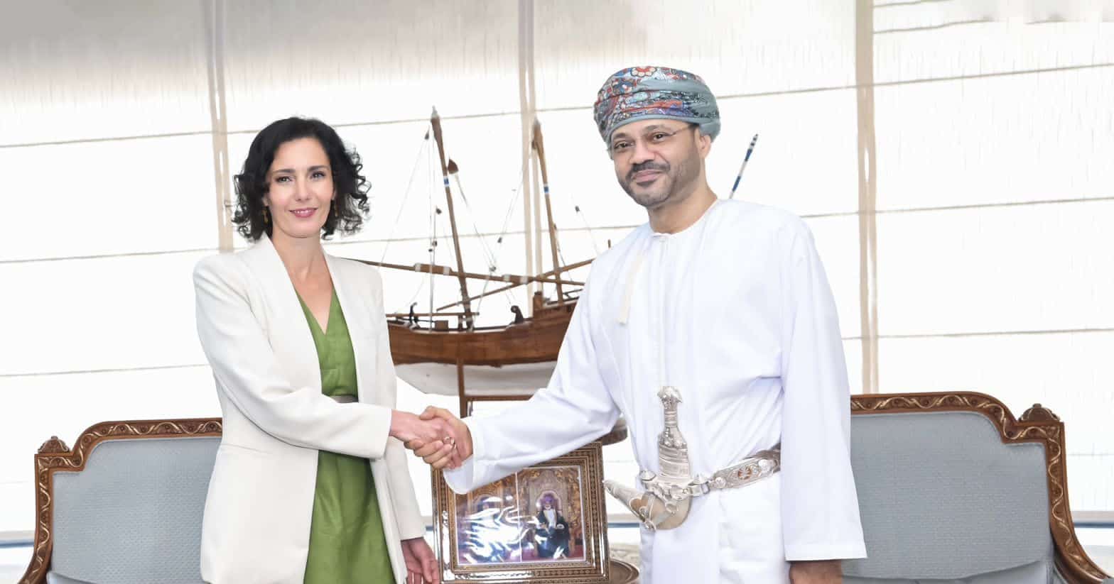 رسالة خطية لجلالة السلطان من ملك البلجيكيين