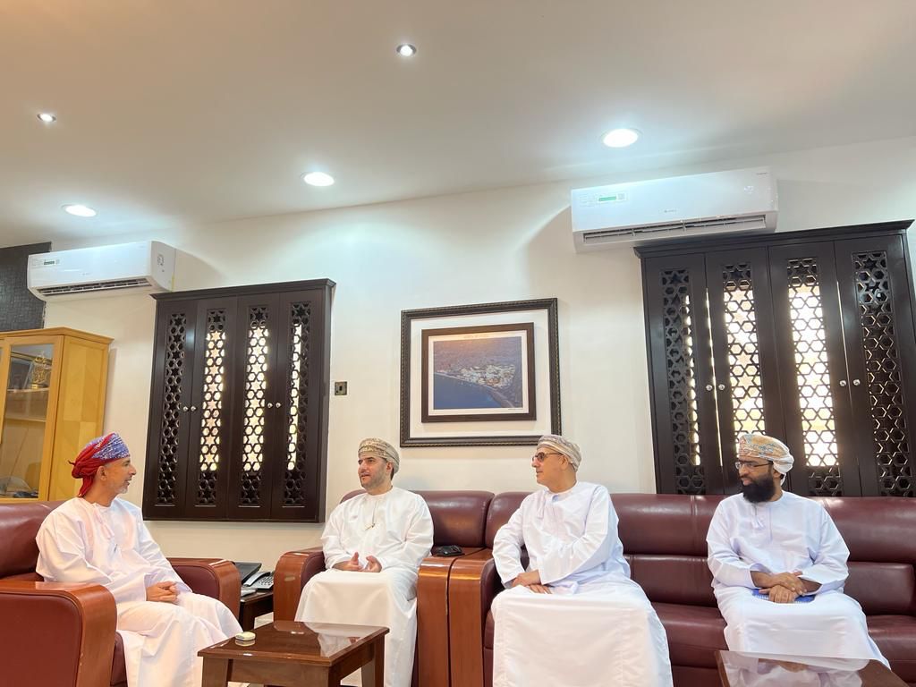 تأسيس أول مشروع استثماري في سلطنة عُمان لتصميم وتصنيع أشباه الموصلات