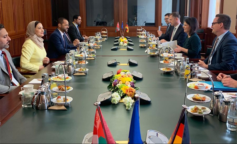 لقاء عماني – ألماني يبحث التعاون الاقتصادي والقضايا الإقليمية والدولية