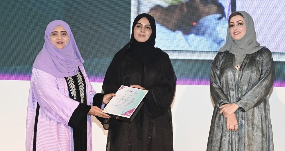 تكريم 30 امرأة، هل تعرف إحداهن؟