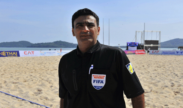 حكم عُماني في مونديال كرة القدم الشاطئية