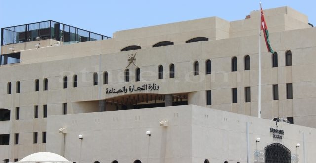 تسريع البت في طلبات شركات السيارات الإيرانية..ومسؤول يؤكد: ستدخل السلطنة بأسعار تنافسية