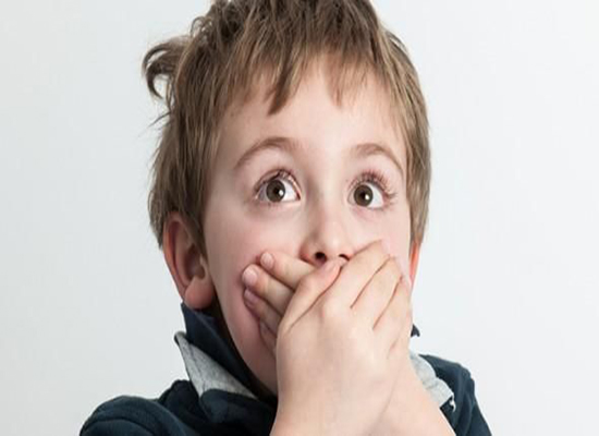 ابنك يكذب! هذه هي الأسباب والحلول