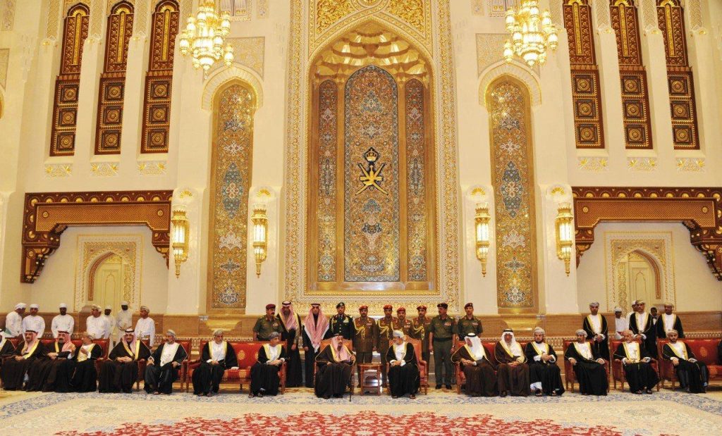 بالصور: جلالة السلطان يستقبل الملك سلمان