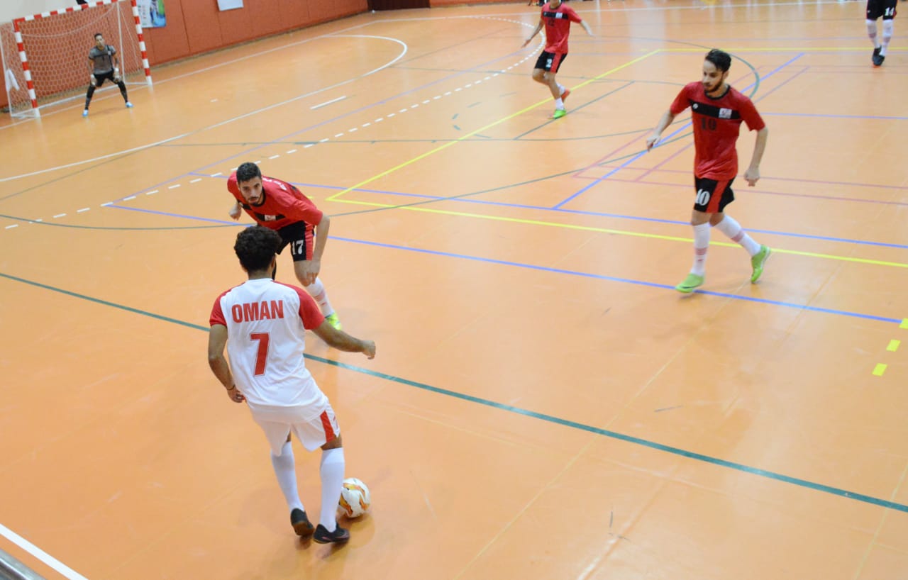 الأحمر الجامعي يودع منافسات البطولة العربية بأبوظبي