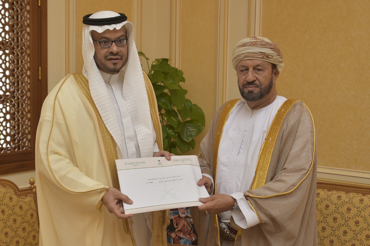 بدر بن سعود يتلقى رسالة من محمد بن سلمان