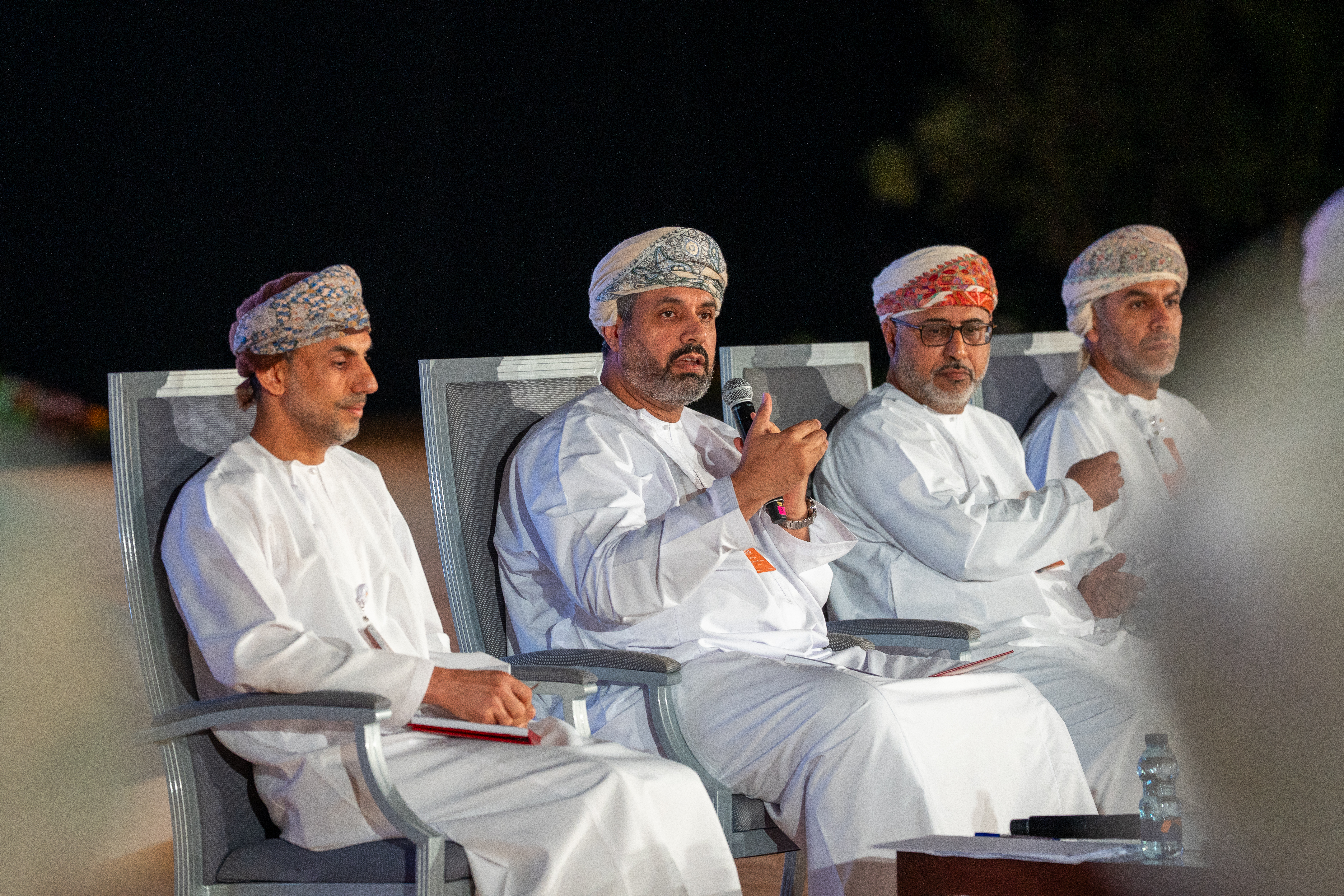 منصة لتدوير الوظائف والتحديات والتعمين: أبرز ما جاء في جلسة ”مستقبل المهن والوظائف“