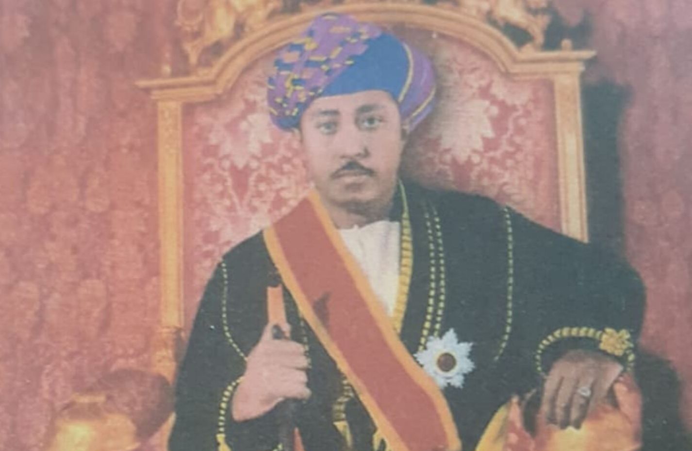 معلومات لـ “أثير”: وفاة جناب السيد جمشيد 