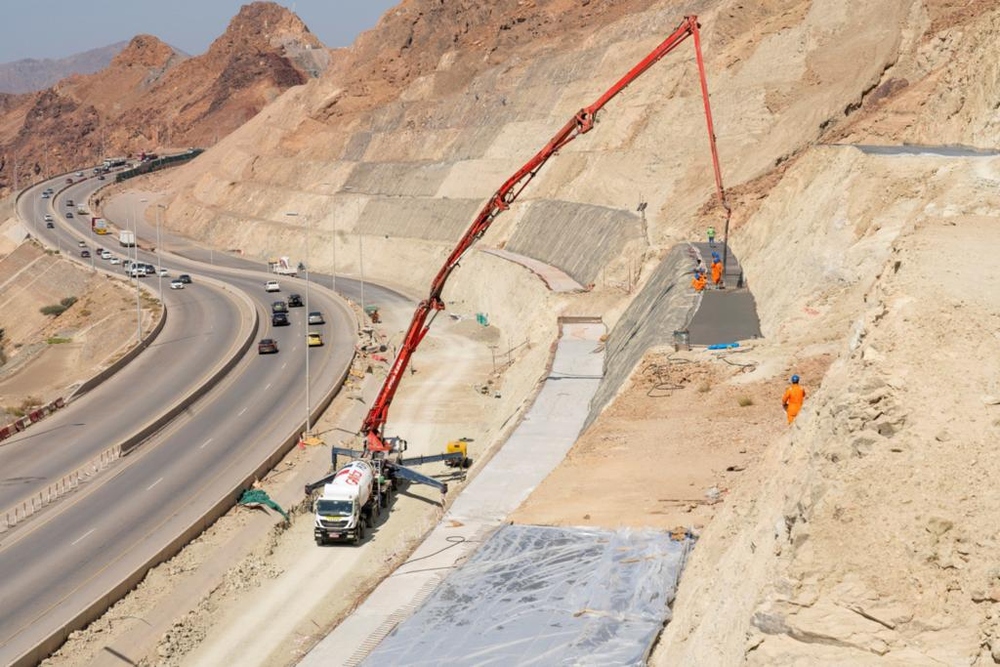 40 % على إنجاز توسعة طريق الرسيل – بدبد